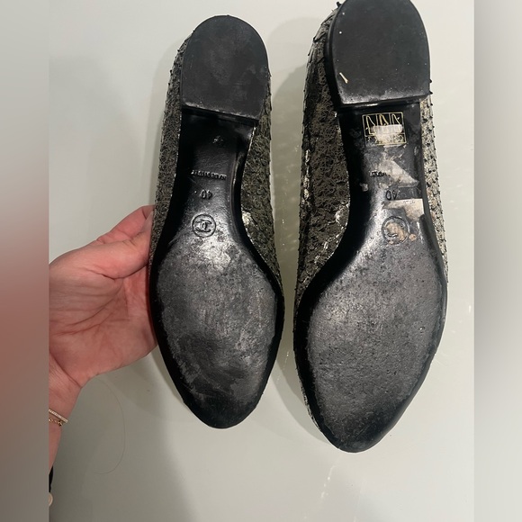 Chanel size 10 metallic pewter silver flats - Picture 6 of 7